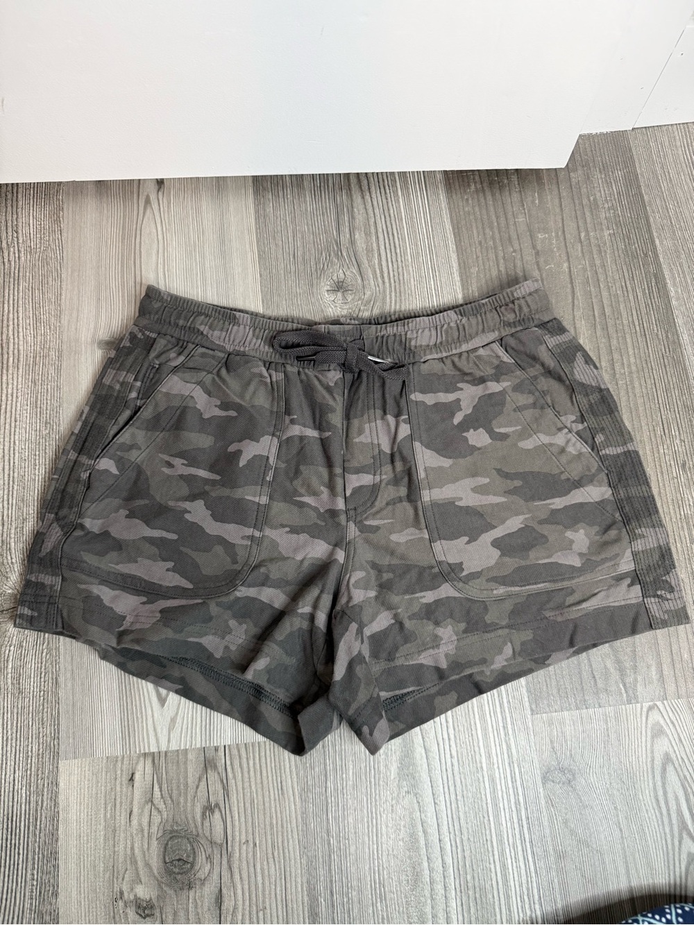 Athleta Camo Farallon Short
